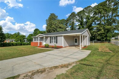 718 Moriston Rd, Fayetteville, NC 28314 - photo 2