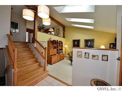 Foyer **NEW OAK STAIRCASE CUSTOME BUILT IN LAST FE
