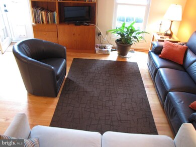 3225 Saint Augustine Ct, Olney, MD 20832 - photo 4