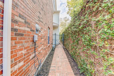 2218 Mcduffie St, Houston, TX 77019 - photo 7