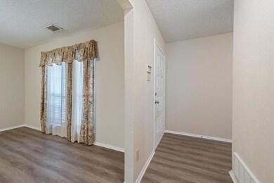 831 Shady Glen Ln, Bedford, TX 76021 - photo 6