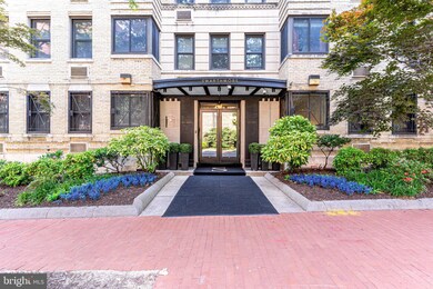 Swarthmore Condos unit 611, Washington, DC 20037 - photo 4