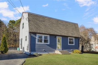 11 Drawbridge Dr, West Warwick, RI 02893 - photo 2