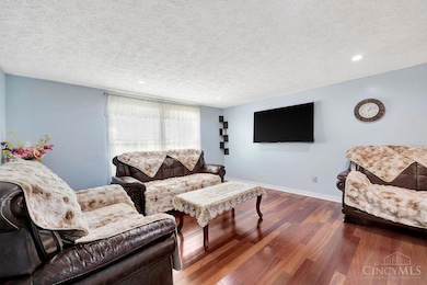 5350 Orchardcreek Ct, Cincinnati, OH 45239 - photo 5