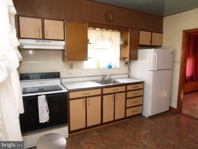 76 Lincoln Dr, Tamaqua, PA 18252 - photo 6