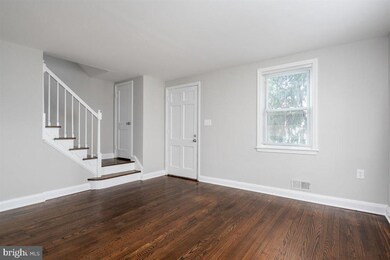 8635 Oak Rd, Parkville, MD 21234 - photo 6