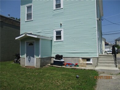 91 Gooding St, Pawtucket, RI 02860 - photo 4