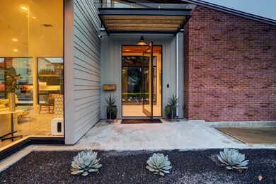 3007 Lawrence St, Houston, TX 77018 - photo 3