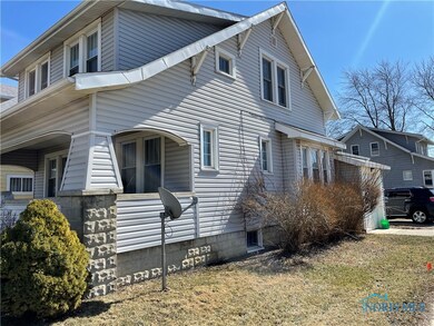 621 W Lincoln St, Findlay, OH 45840 - photo 2