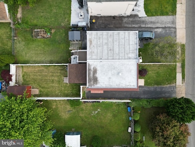 18 E Oak Ln, Glenolden, PA 19036 - photo 4