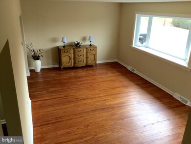 779 Phillips Rd, Warminster, PA 18974 - photo 5