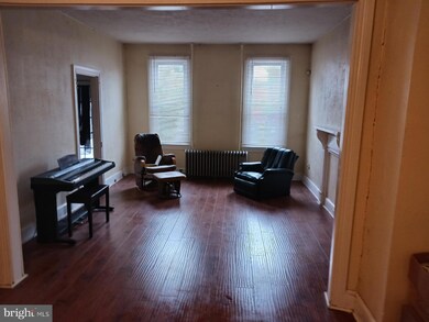 294 Jefferson Ave, York, PA 17401 - photo 4