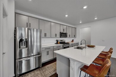 All kitchen appliances convey