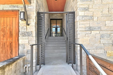 901 Bouldin Ave unit B, Austin, TX 78704 - photo 3