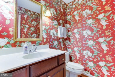 23261 Holly Hill Ln, California, MD 20619 - photo 5