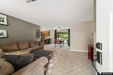 6954 8th Ct NE, Keizer, OR 97303 - photo 4