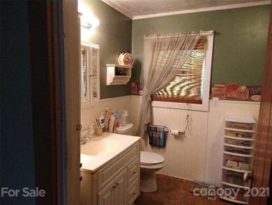 40 Turtle Dove Ln, Hendersonville, NC 28792 - photo 4