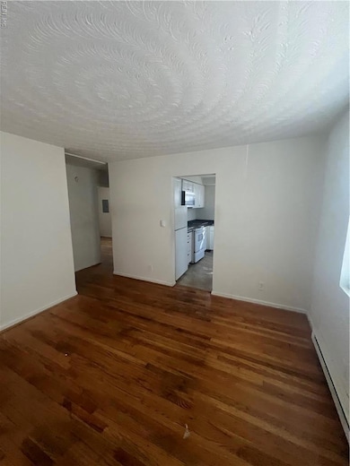 2812 Harrell Ave unit B, Norfolk, VA 23509 - photo 2