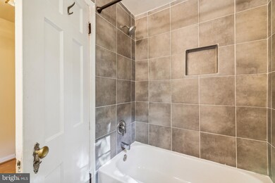 1909 N Rhodes St unit 25, Arlington, VA 22201 - photo 3