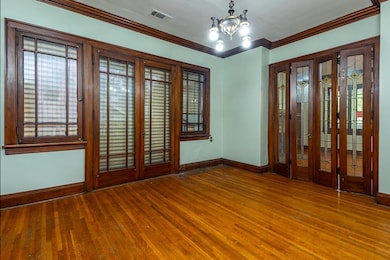 1817 N Parkway, Memphis, TN 38112 - photo 6