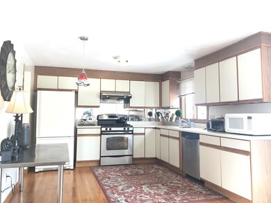 17 Reilly Dr, Randolph, MA 02368 - photo 2