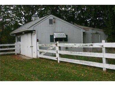 669 Read St, Attleboro, MA 02703 - photo 3