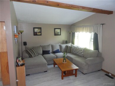 Bay window allows plenty of natural light, Cathedr