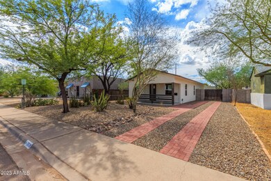 2520 N Mitchell St, Phoenix, AZ 85006 - photo 5