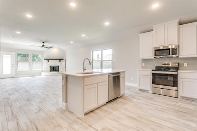 706 Broken Bow Ln, Cleburne, TX 76033 - photo 2