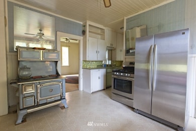 2722 324th St NW, Stanwood, WA 98292 - photo 7