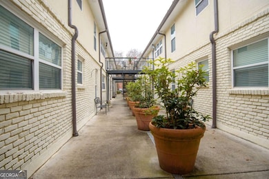 Gateway Courtyard unit 217, Atlanta, GA 30305 - photo 2