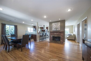 22014 San Miguel St, Woodland Hills, CA 91364 - photo 3