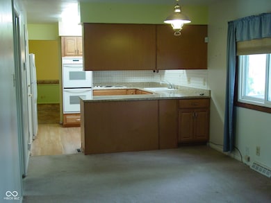 1808 Orchid Ct, Indianapolis, IN 46219 - photo 5