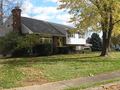 252 Iroquois St, Emmaus, PA 18049 - photo 4