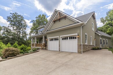 1025 Urlin Ave 063