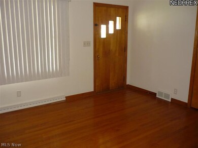 360 W Harvey St, Struthers, OH 44471 - photo 5