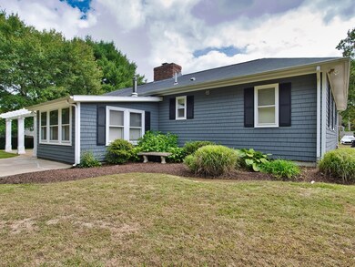 33 Alice St, North Dartmouth, MA 02747 - photo 5
