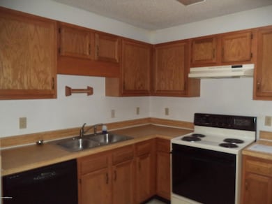 5105 Glen Alan Ct N, Jacksonville, FL 32210 - photo 5