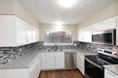 7319 Thistleglen Cir, Houston, TX 77095 - photo 3