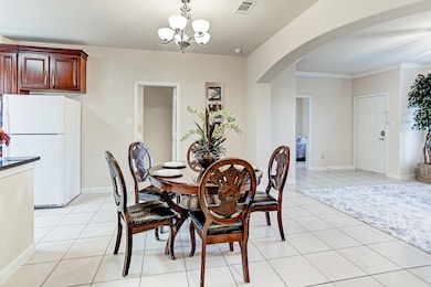 good spacious dining area