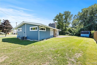 1076 98th St, Niagara Falls, NY 14304 - photo 6