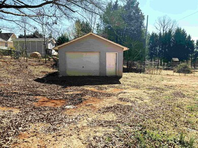 270 Old Furnace Rd, Boiling Springs, SC 29316 - photo 3