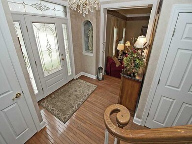 Entry/Foyer.