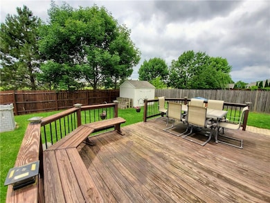 2634 Monarchy Ln, Greenwood, IN 46143 - photo 2