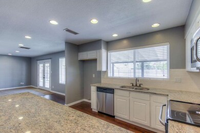 Kitchen (1)-SMALL