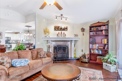 5553 College Meadow Cir, Anchorage, AK 99504 - photo 7