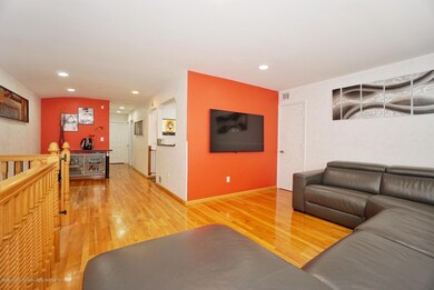 18 Behan Ct, Staten Island, NY 10306 - photo 6