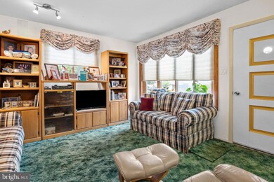 847 Phillips Rd, Warminster, PA 18974 - photo 4