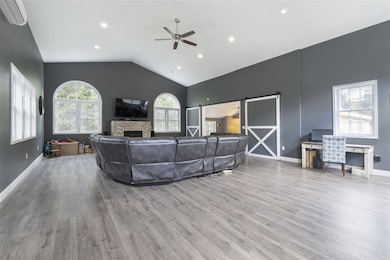 23 W Chamberlain Rd, MerriMacK, NH 03054 - photo 4