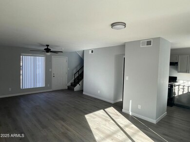 2309 N 28th St unit 4, Phoenix, AZ 85008 - photo 4